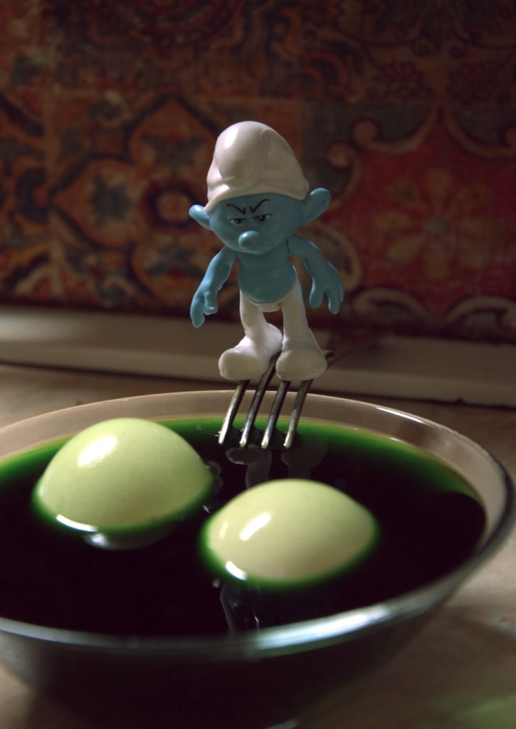 Smurf and EASTER. - My, The smurfs, Easter eggs, Photographer, Macro photography, Easter eggs, Longpost