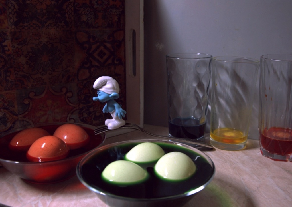 Smurf and EASTER. - My, The smurfs, Easter eggs, Photographer, Macro photography, Easter eggs, Longpost