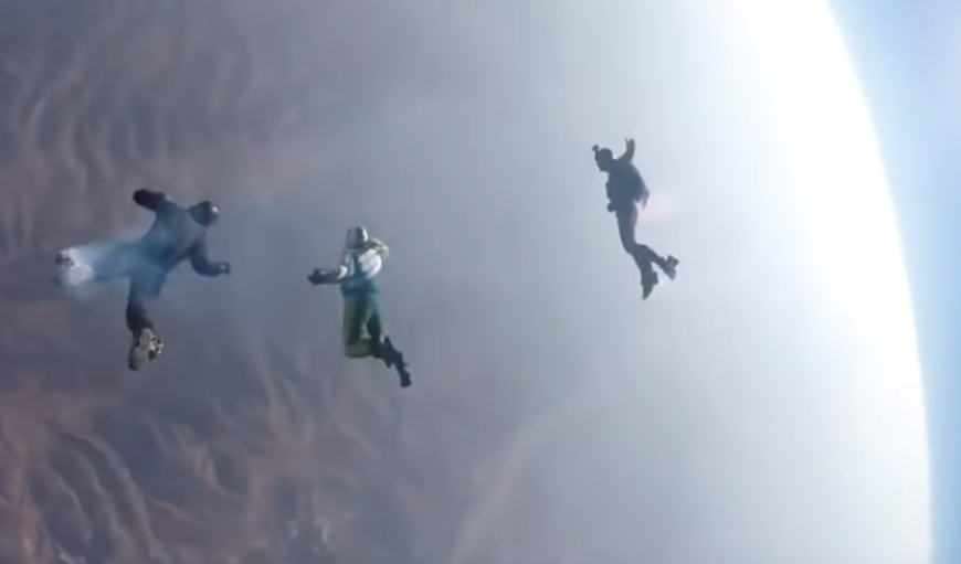 Jump without a parachute from a great height. Fiction or reality + video - My, Interesting, Stuntman, Luke Aikins, Parachute, Travels, Video, Longpost