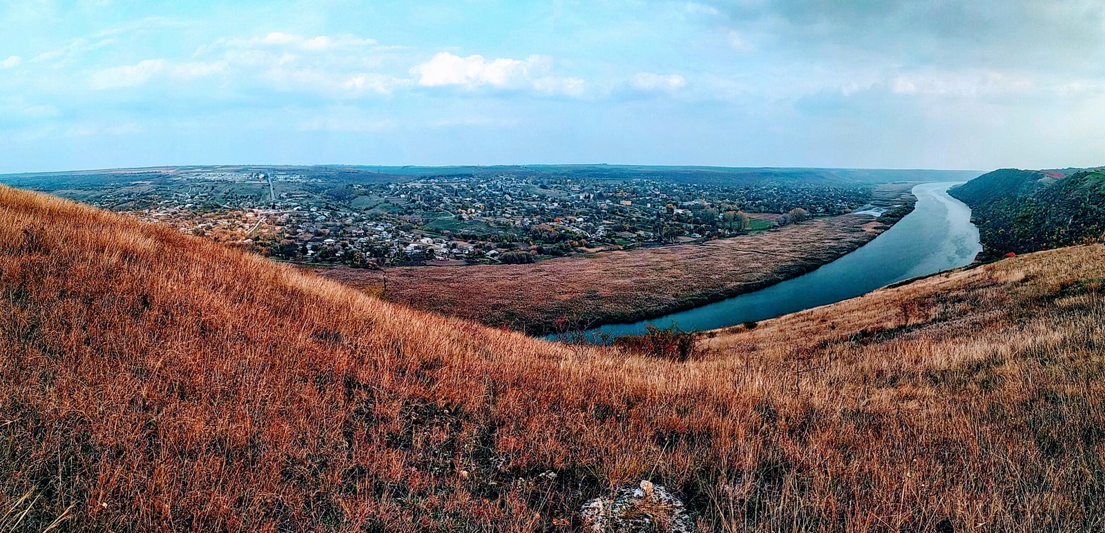 Autumn in Moldova - Longpost, Photo on sneaker, Moldova, Autumn