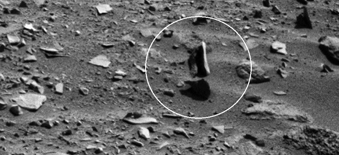 Rocks on Mars demonstrate the miracle of levitation - Space, Mars, A rock, Mystery, Longpost