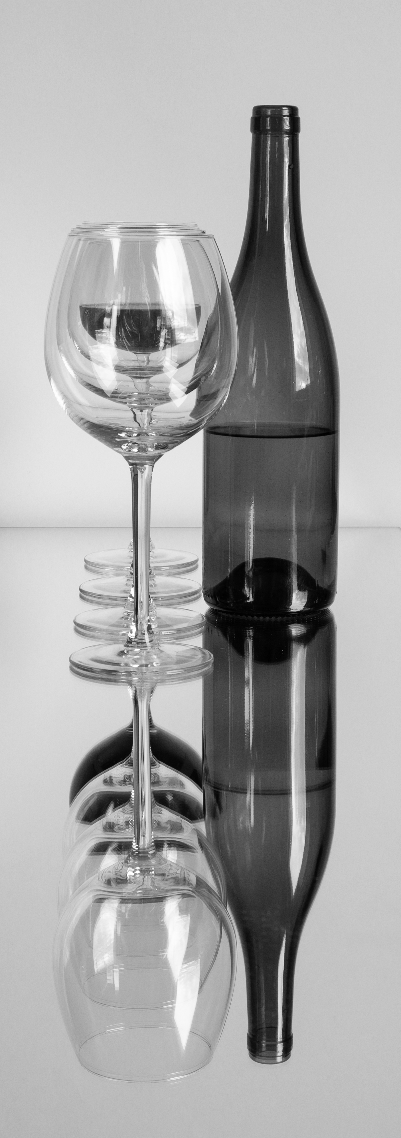 Still life with glasses. - My, Beginning photographer, Goblets, Reflection, Still life, Black and white, Longpost