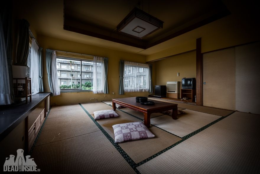 Photos I took at the largest abandoned hotel in Japan - Old age, Abandoned, Longpost