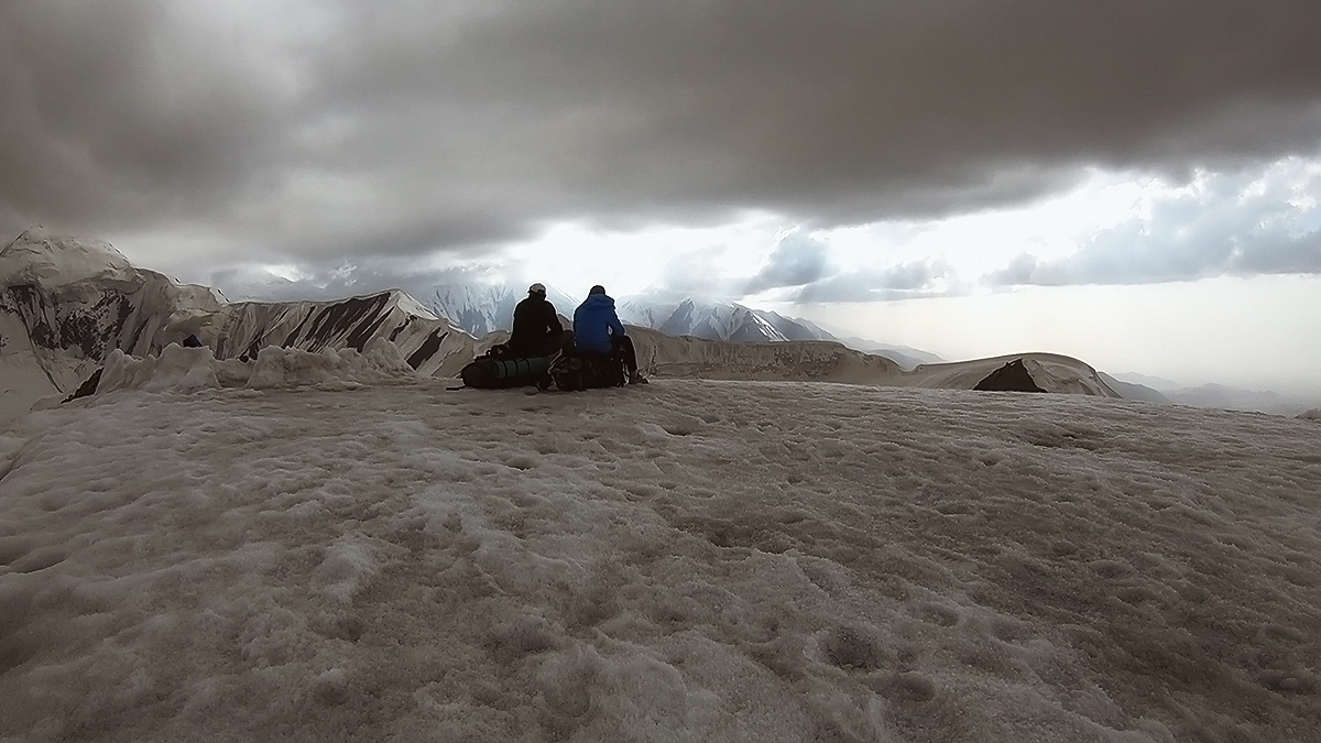 Independent ascent to Lenin Peak 7134m. [Part III. ABC, Yukhin peak, camp 2] - My, Mountaineering, Mountain tourism, Climbing, Pamir, Lenin Peak, Travels, Extreme, Longpost