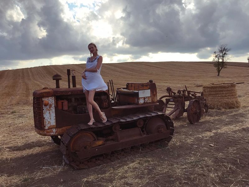 Riding a tractor? - Girls, Tractor, The photo, Beautiful girl, Joke, Humor, Longpost