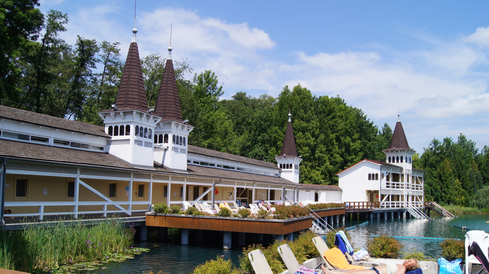 Heviz in July. Hungary - My, Hungary, Bathing, HГ©vГ­z, Longpost, Bathing