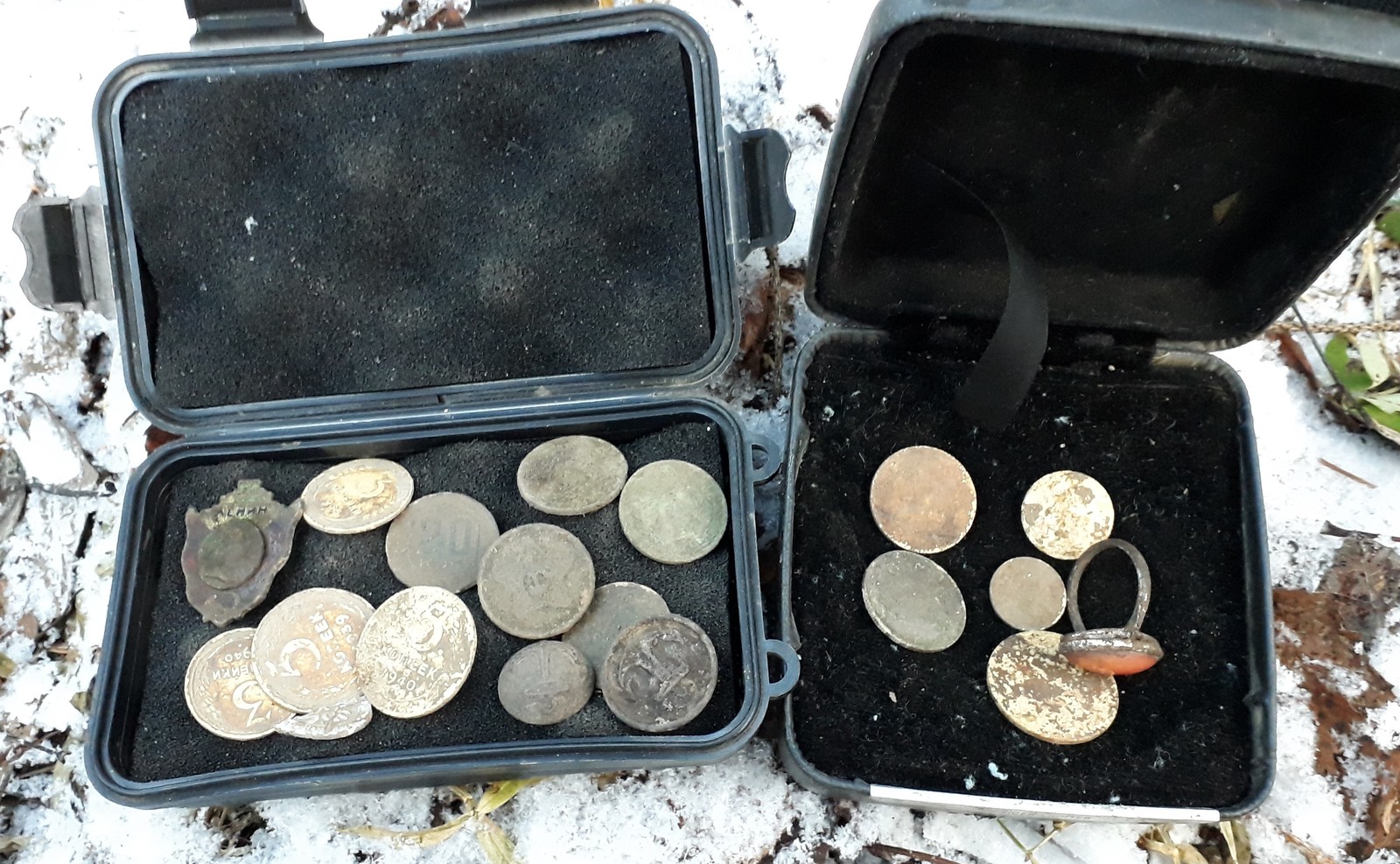 Went into the woods and suddenly it snowed!!! But the finds warmed up. - My, Find, Coin, Treasure hunter, Numismatics, Longpost, Treasure hunt