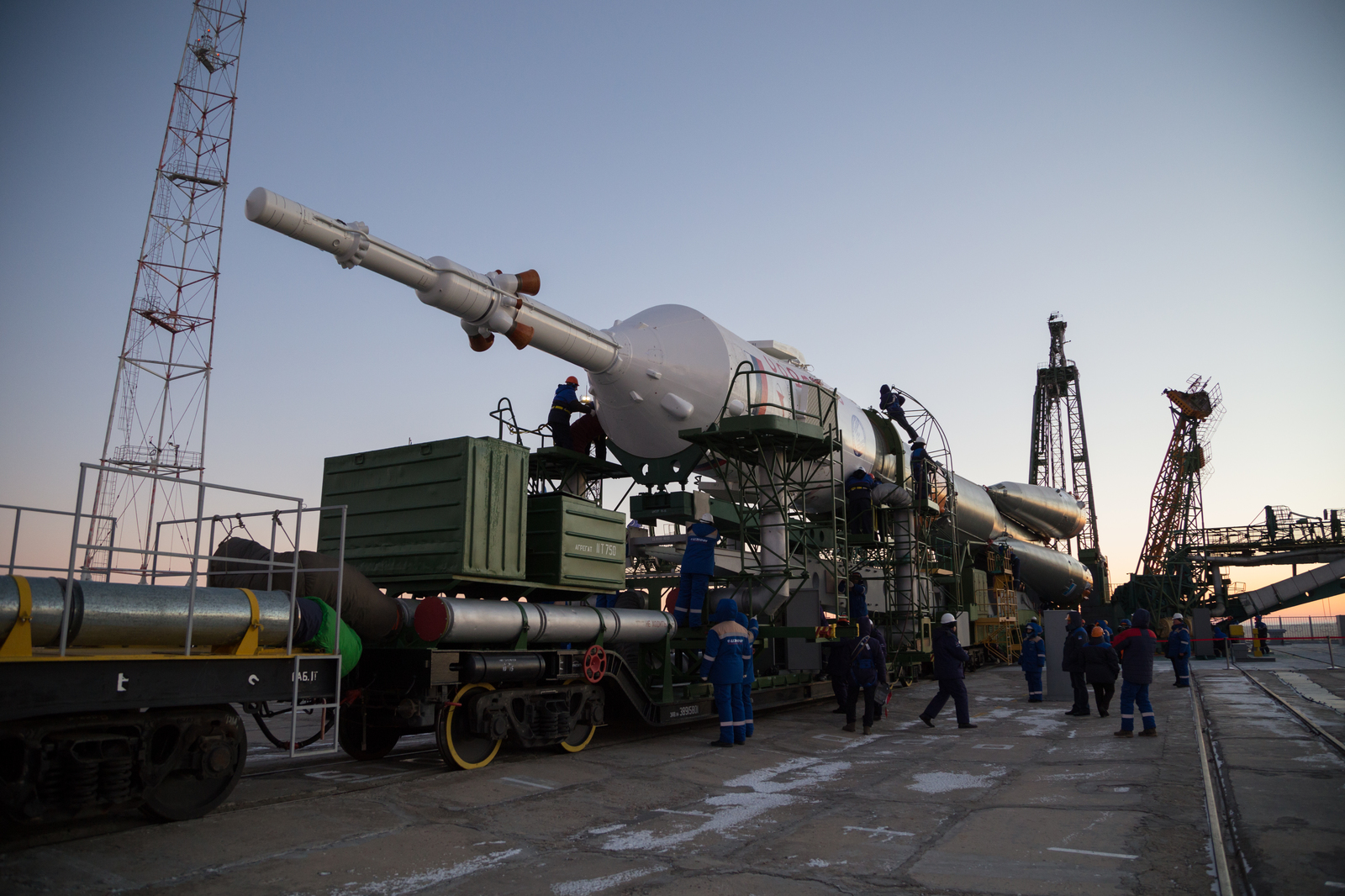 Ракета-носитель Союз-ФГ готова к старту 3 декабря. - Космос, Ракета, Космодром, Байконур, МКС, Роскосмос, NASA, Космонавты, Видео, Длиннопост