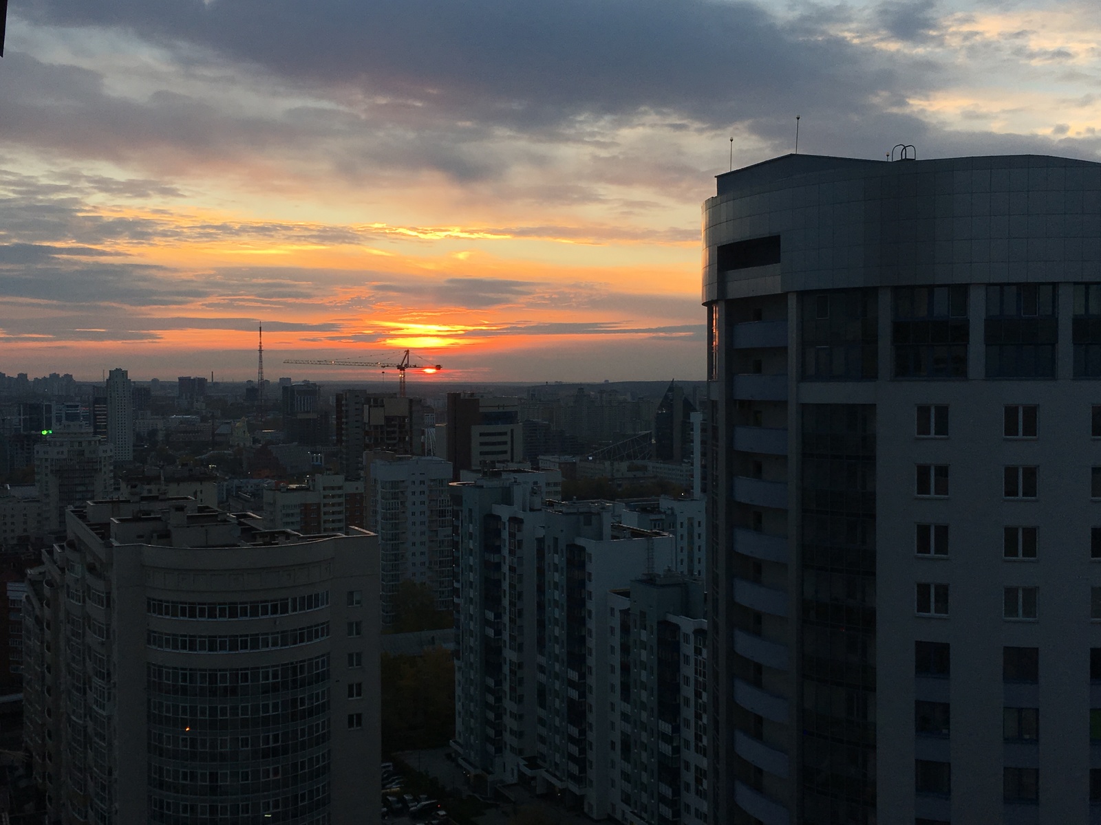 600 sunrises Catherine suddenly - My, Yekaterinburg, dawn, Betterbespal, Landscape, Ural, Longpost