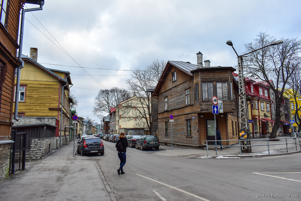 What is being done with wooden buildings in Tallinn - Estonia, Tallinn, Europe, Longpost, Architecture, The photo, Urbanism, Building, House