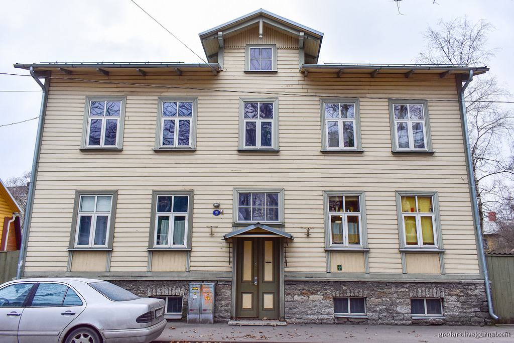 What is being done with wooden buildings in Tallinn - Estonia, Tallinn, Europe, Longpost, Architecture, The photo, Urbanism, Building, House