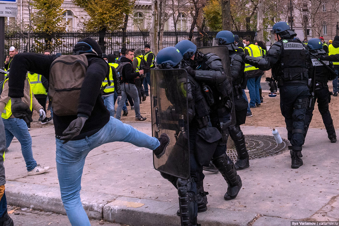 Do you want it to be like in Paris? (video and photo report) - My, Paris, France, Reportage, Protest, Pogrom, Ilya Varlamov, Police, Video, Longpost