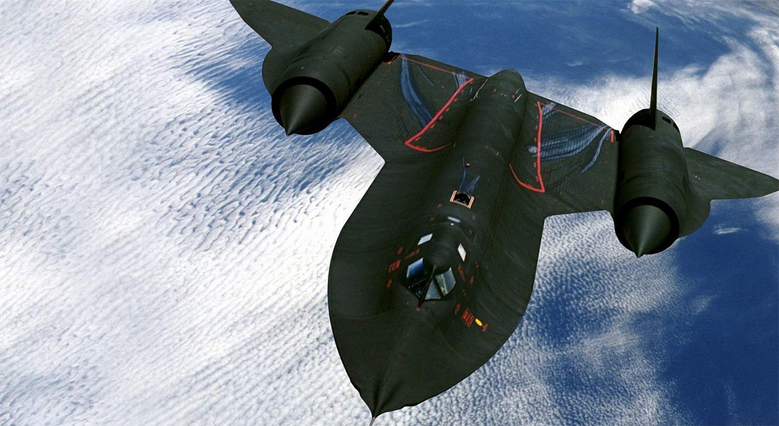 В советском прицеле — «Чёрный дрозд»: как сбить американский самолёт SR-71?  | Пикабу