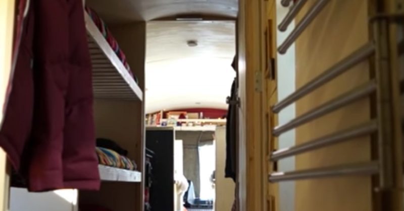 A family with a child lives in an old bus. - House, House on wheels, Travels, Longpost, Video