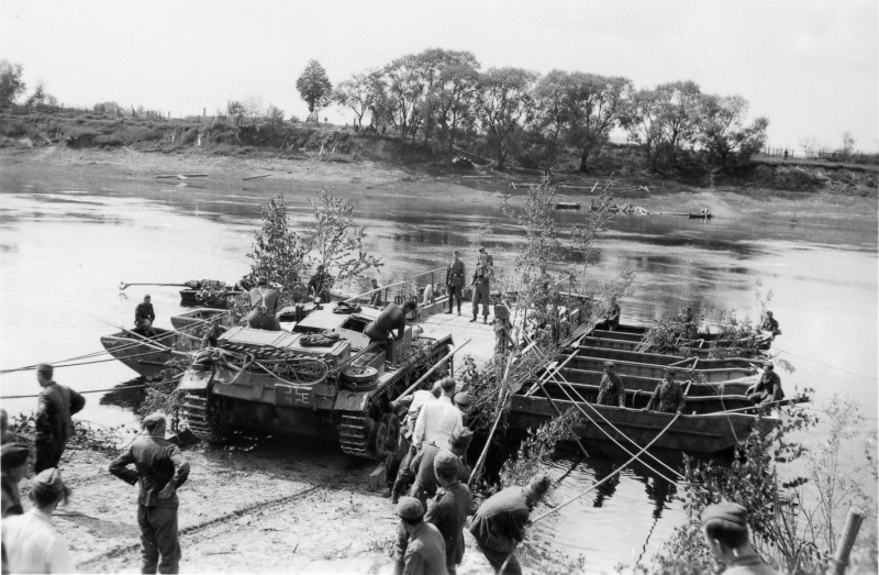 Crossing, crossing, left bank, right bank. - The Great Patriotic War, Tanks, Motorcycles, the USSR, Germany, The photo, Longpost, Moto