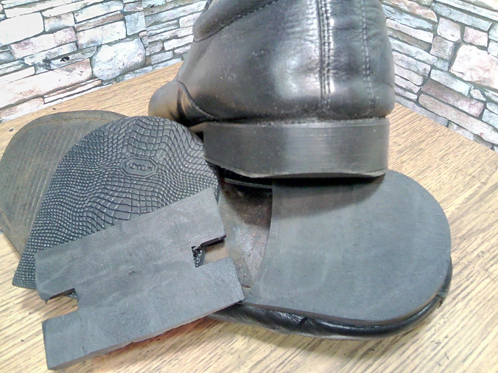 When a man's heel was brought in a little. - My, Shoe repair, Heels, Work, The photo, Longpost