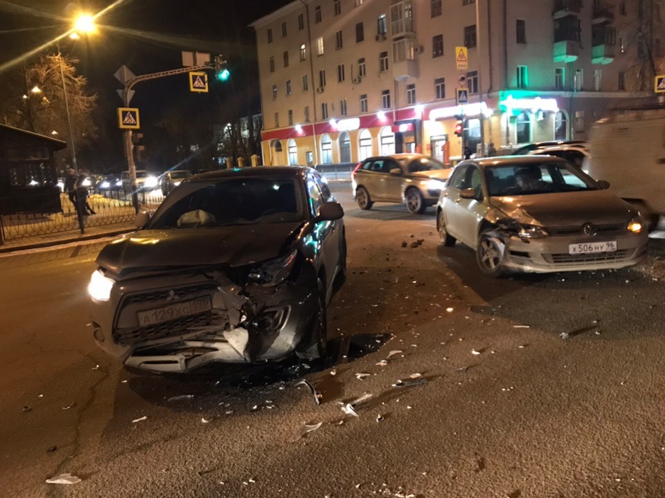 I am looking for witnesses to the accident Ekb 13.12.2018 19:36 - Road accident, Accident witnesses, No rating, Yekaterinburg