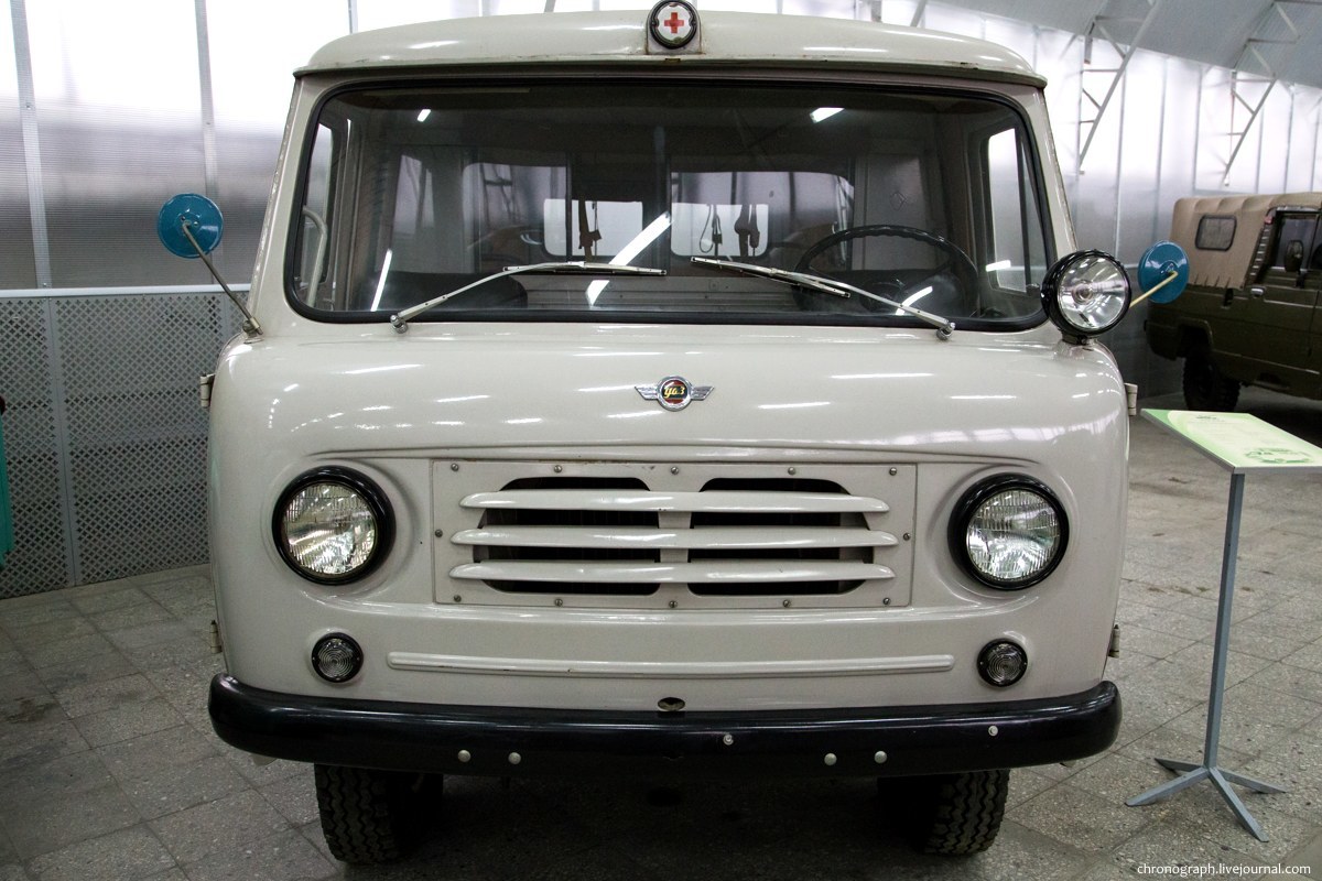 УАЗ-450 (1958-1967) и Willys Jeep FC-150 (1957) | Пикабу