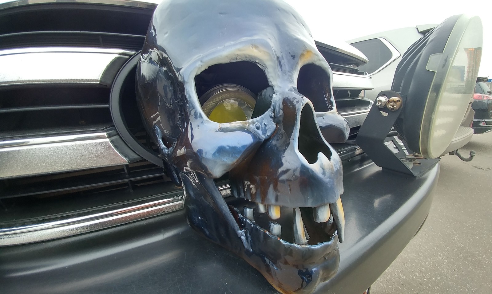 I wonder who is the driver of the car? - My, Car, Style, Scull, Creation, Longpost