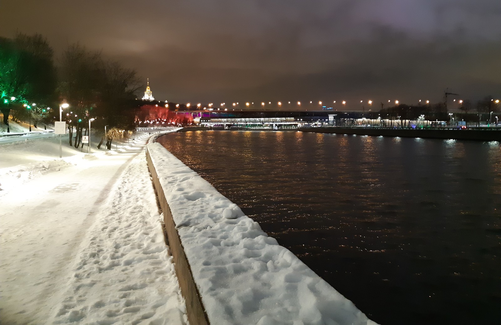 Вечерняя ленивая прогулка от метро Парк Культуры до метро Воробьевы горы. Часть 2 - Моё, Прогулка, Парк культуры, Нескучный сад, Воробьевы горы, Длиннопост, Картинки, Вечер