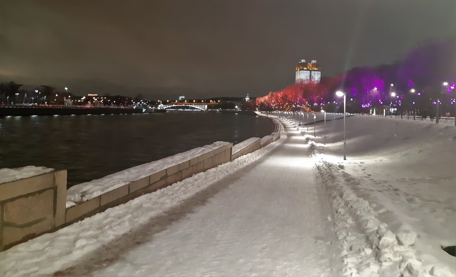 Вечерняя ленивая прогулка от метро Парк Культуры до метро Воробьевы горы. Часть 2 - Моё, Прогулка, Парк культуры, Нескучный сад, Воробьевы горы, Длиннопост, Картинки, Вечер