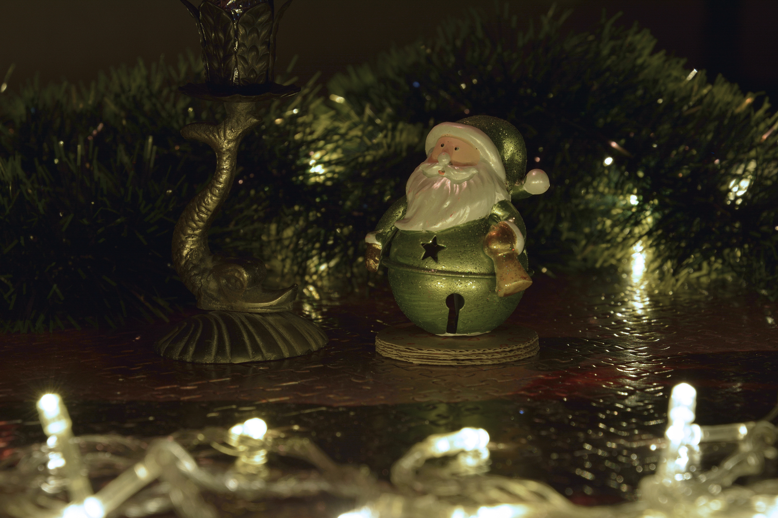 New Years is soon - My, The photo, Nikon d5200, Nikon, Still life, New Year, Christmas decorations, Garland, Longpost