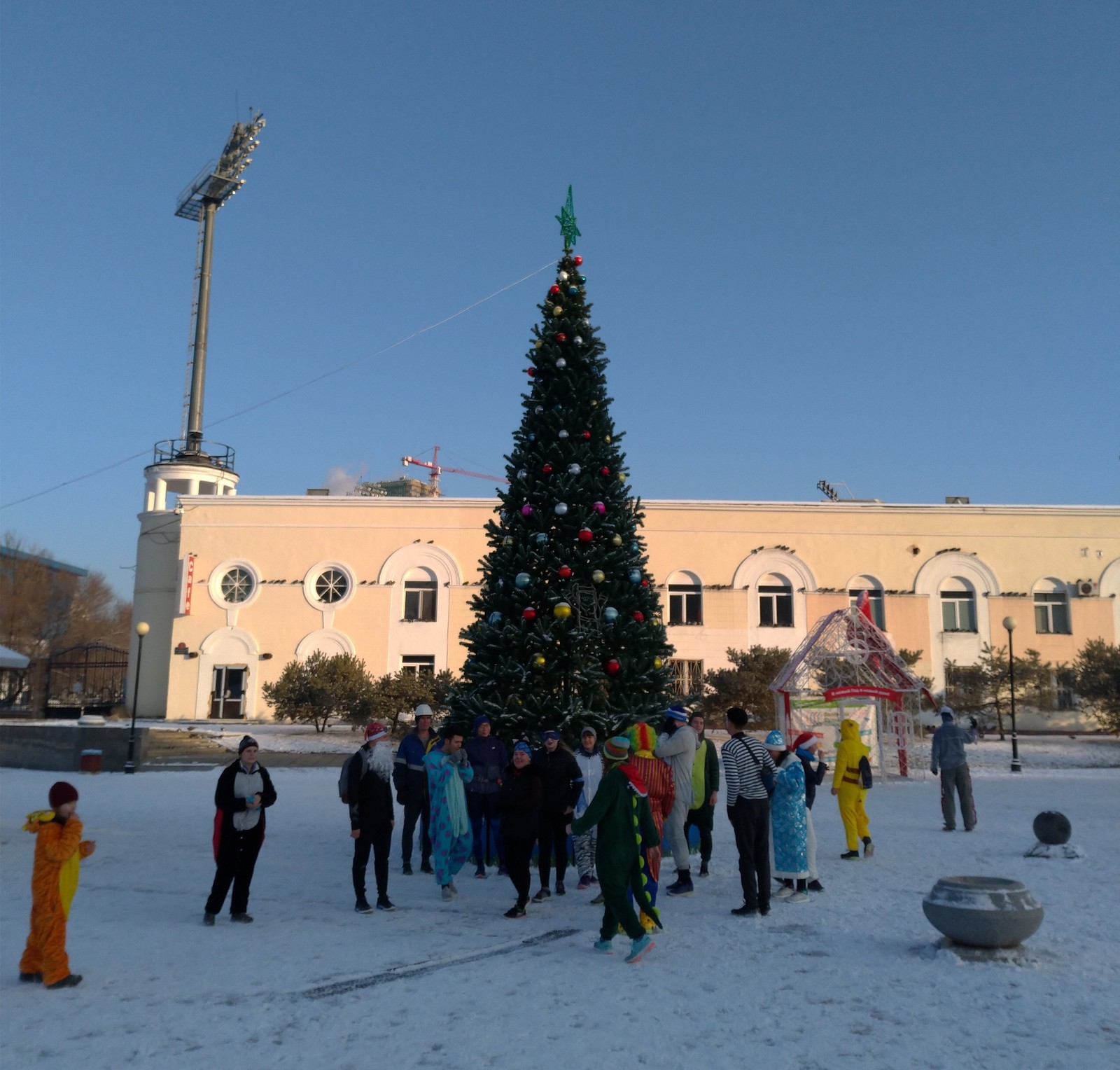 Jogging in costumes before the New Year. - My, Run, Costume, New Year, GIF, Video, Longpost