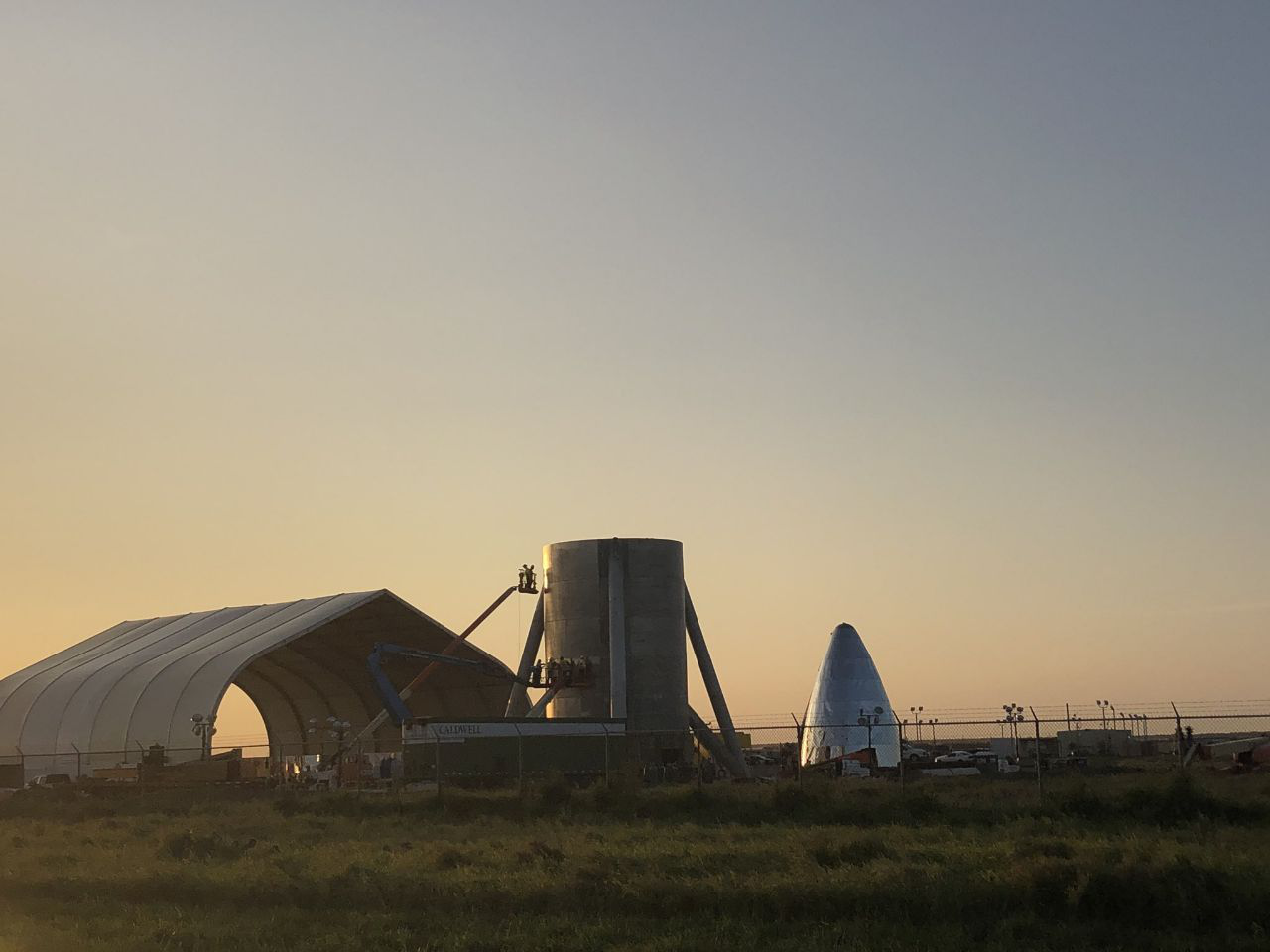New photos from the SpaceX private spaceport under construction in Boca Chica - Spacex, Falcon 9, Starship, , Space, Elon Musk, The photo, Longpost