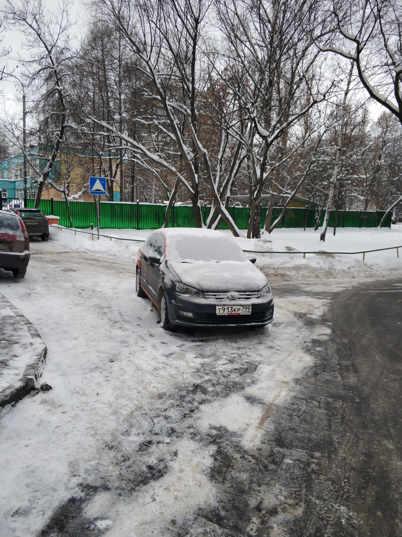 How a bydlot parks carsharing cars - My, Car sharing, Delimobil, Parking, Cattle, Society, Moscow, Longpost