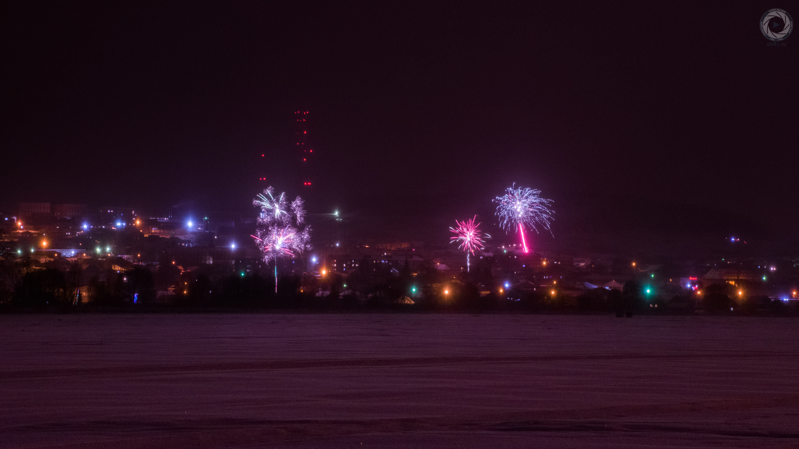 New Year's fireworks in our village. - My, New Year's fireworks, Fireworks, New Year, Artie, Artinsky district, Ab87, Alexey Balashov, Longpost