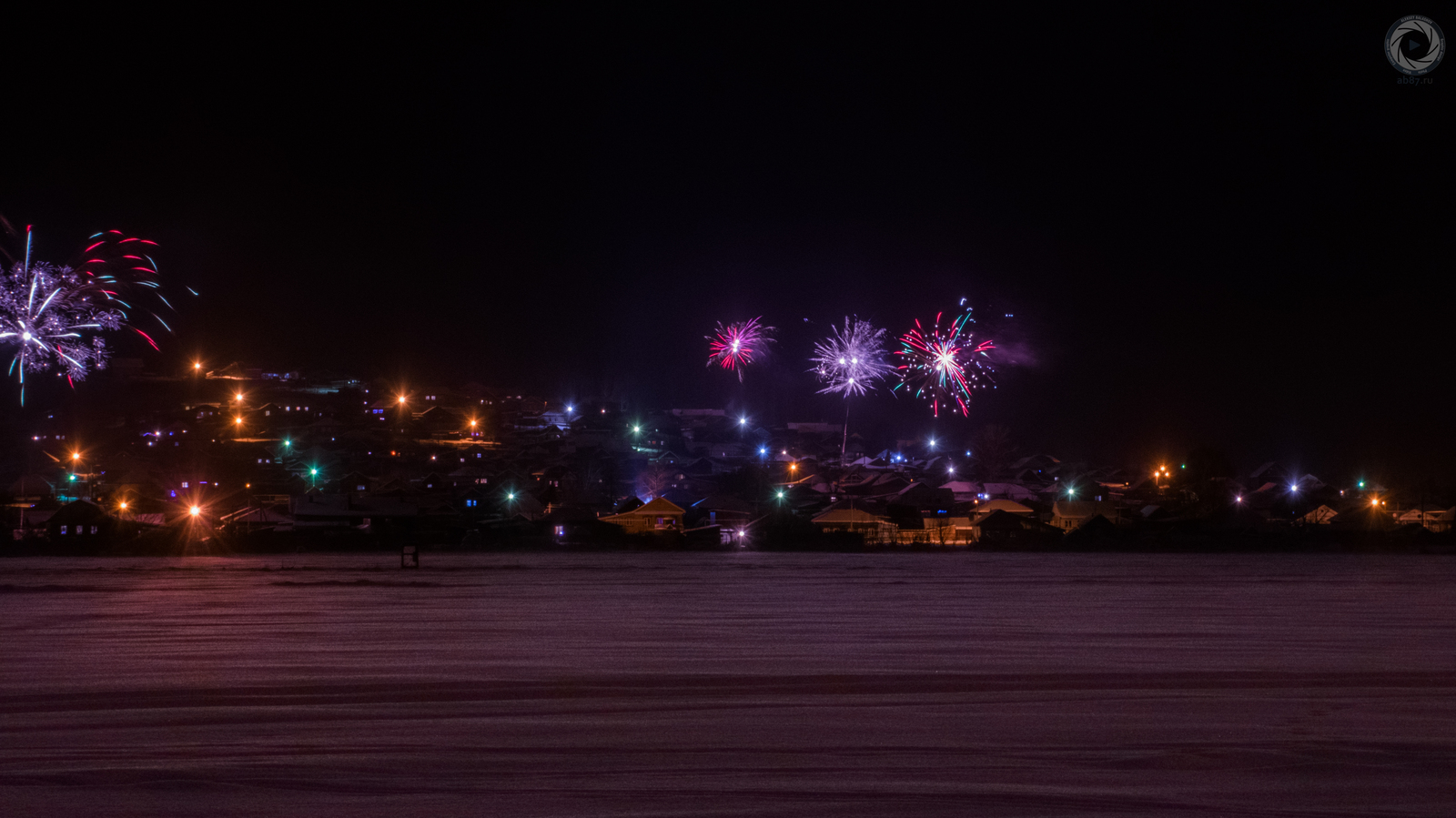 New Year's fireworks in our village. - My, New Year's fireworks, Fireworks, New Year, Artie, Artinsky district, Ab87, Alexey Balashov, Longpost