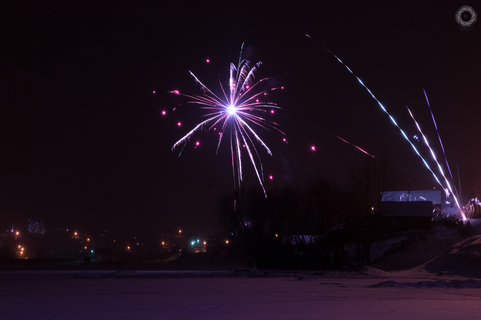 New Year's fireworks in our village. - My, New Year's fireworks, Fireworks, New Year, Artie, Artinsky district, Ab87, Alexey Balashov, Longpost