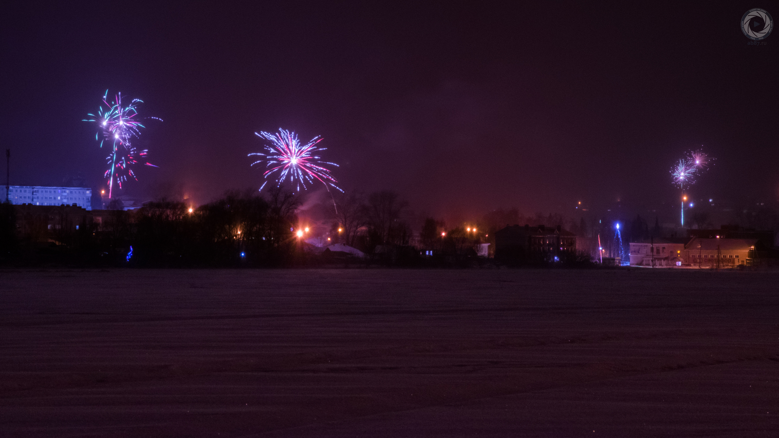 New Year's fireworks in our village. - My, New Year's fireworks, Fireworks, New Year, Artie, Artinsky district, Ab87, Alexey Balashov, Longpost