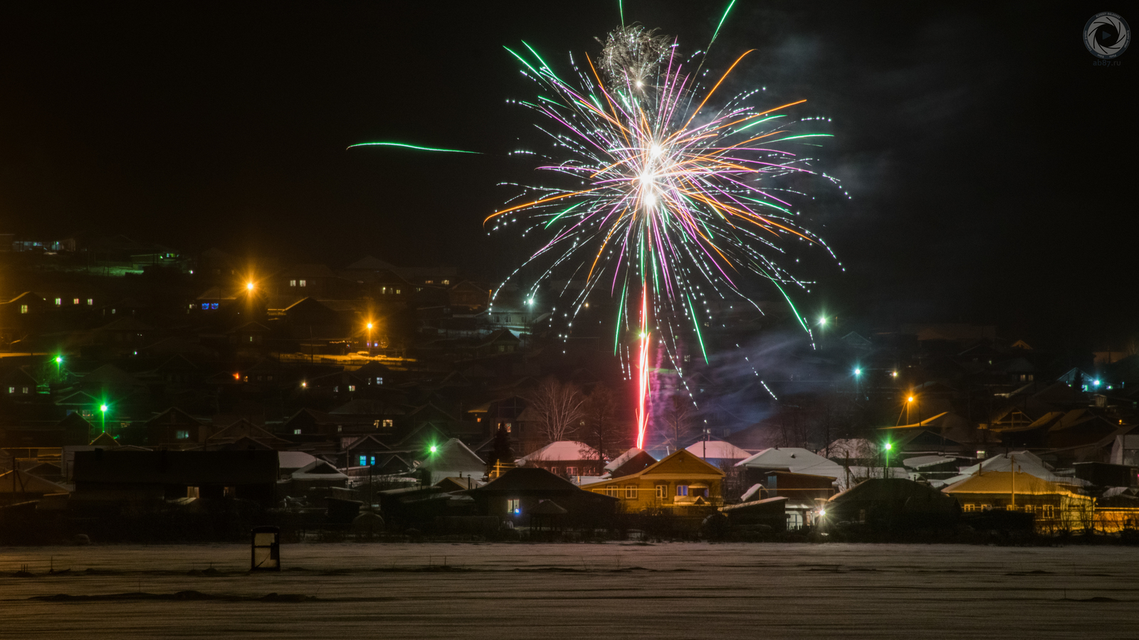 New Year's fireworks in our village. - My, New Year's fireworks, Fireworks, New Year, Artie, Artinsky district, Ab87, Alexey Balashov, Longpost