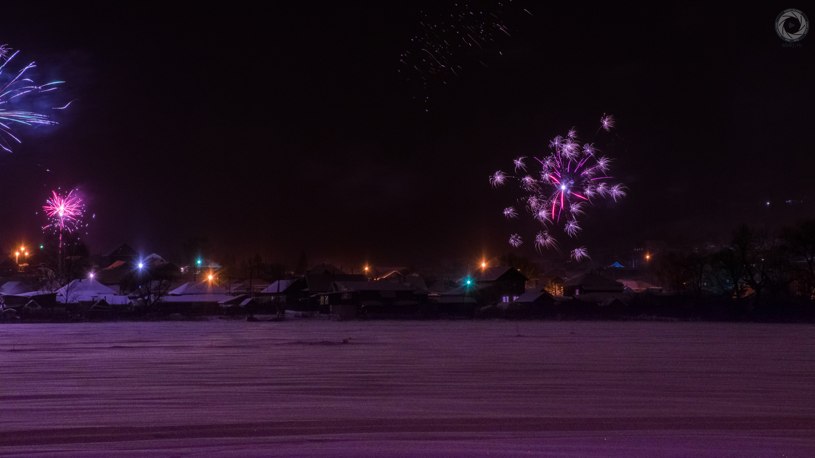 New Year's fireworks in our village. - My, New Year's fireworks, Fireworks, New Year, Artie, Artinsky district, Ab87, Alexey Balashov, Longpost