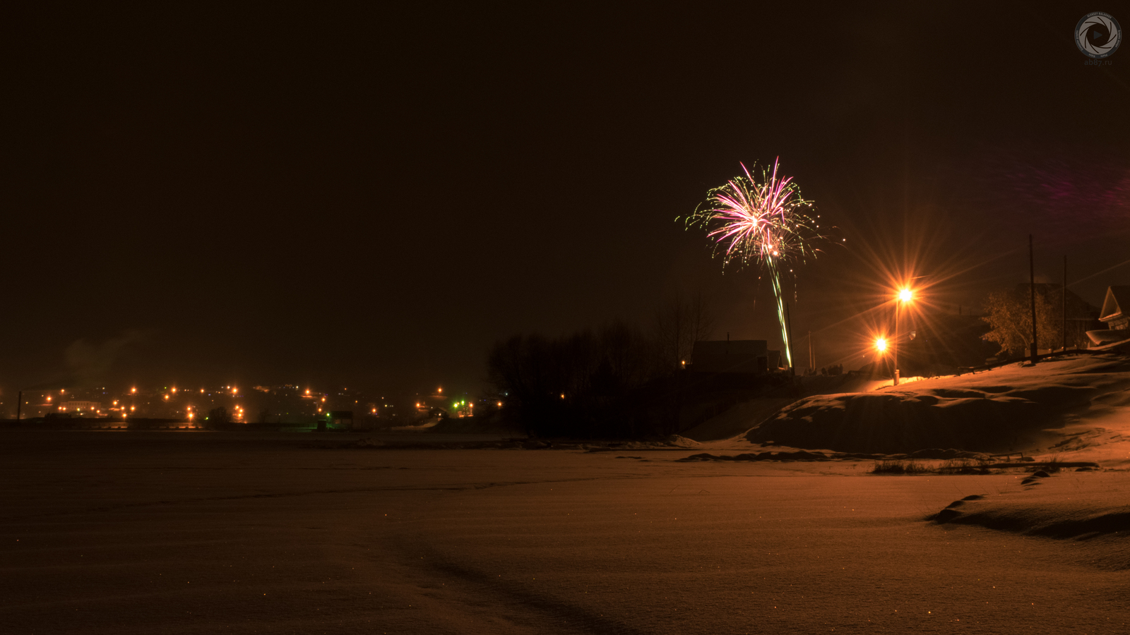 New Year's fireworks in our village. - My, New Year's fireworks, Fireworks, New Year, Artie, Artinsky district, Ab87, Alexey Balashov, Longpost