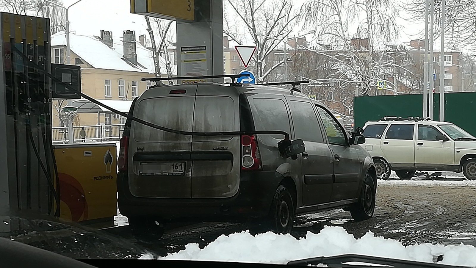 This is when you don’t want to stand in line for a gas station) PS all 3 at the same time - Refueling, Motorists