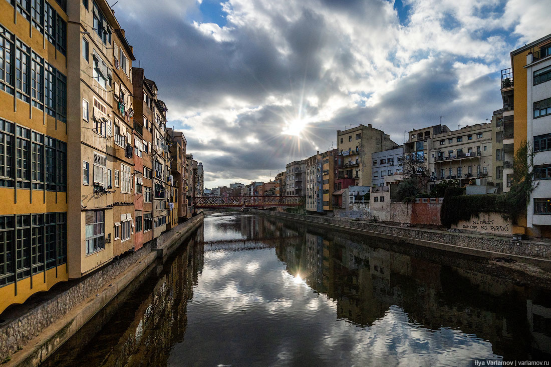What should a tourist town look like? - My, Girona, Spain, Catalonia, Urban environment, Beautification, Urbanism, Longpost