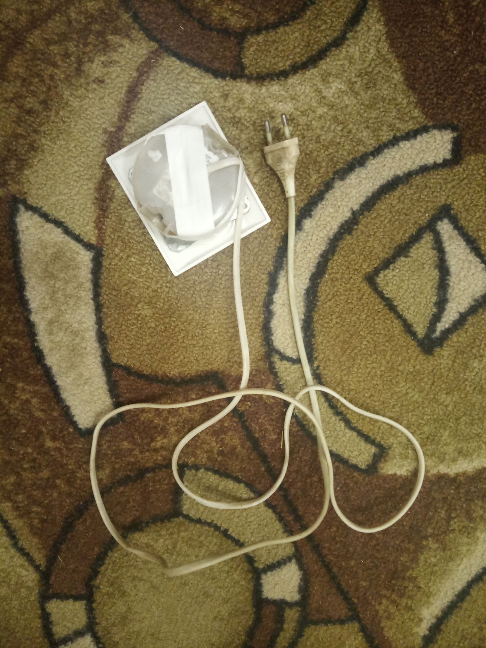 Eee, I collected my first extension cord from old trash)) - My, , Power socket, The wire, Longpost, Extension