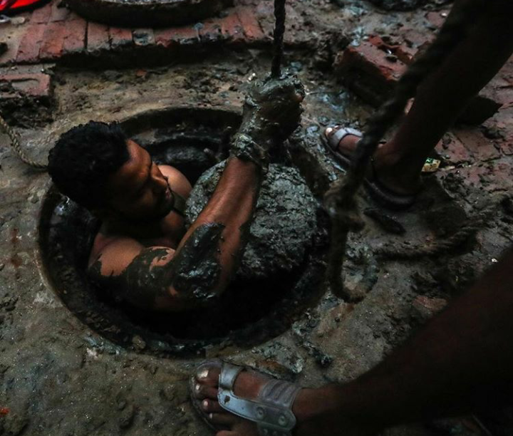 Dangerous job - My, India, Work, Plumber, Sewerage, , Longpost