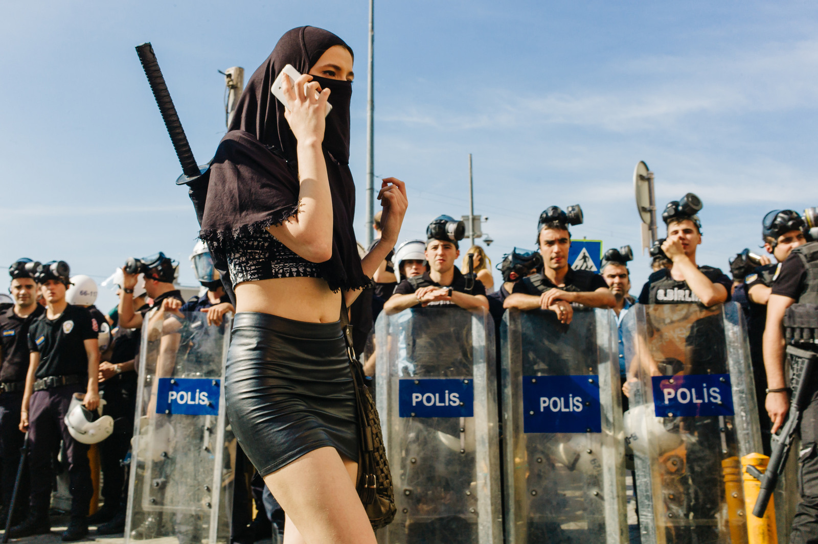 Police Watch by Forrest Walker, Istanbul, Turkey '2016 - Turkey, Urbanphoto, Istanbul, The photo