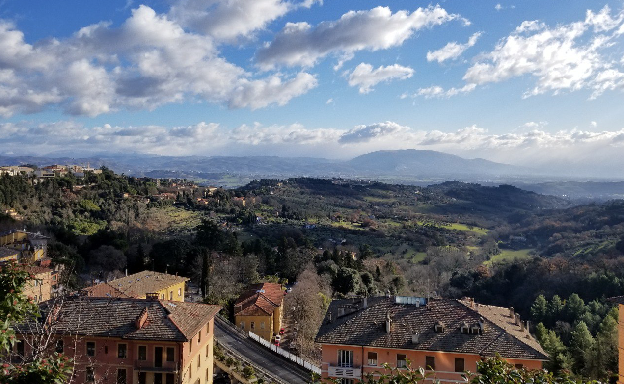 Perugia. A unique mountain town in Italy with the only mini-metro in the country and the smell of truffles. Great guide. - My, Italy, Perugia, Etruscans, New Year, Travel planning, Longpost, Travels, Winter