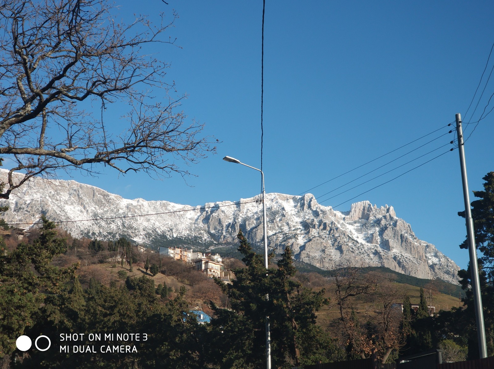 Morning in Crimea. - My, The mountains, Crimea, Snow, Skirts, Xiaomi, Winter, Ai-Petri