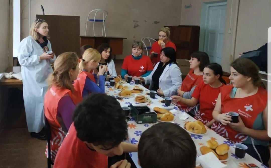 Vladimir official washed the floor and painted the door in the Strunino hospital - Vladimir, Ministry of Health, Officials, Saturday clean-up, Window dressing, Longpost, Video