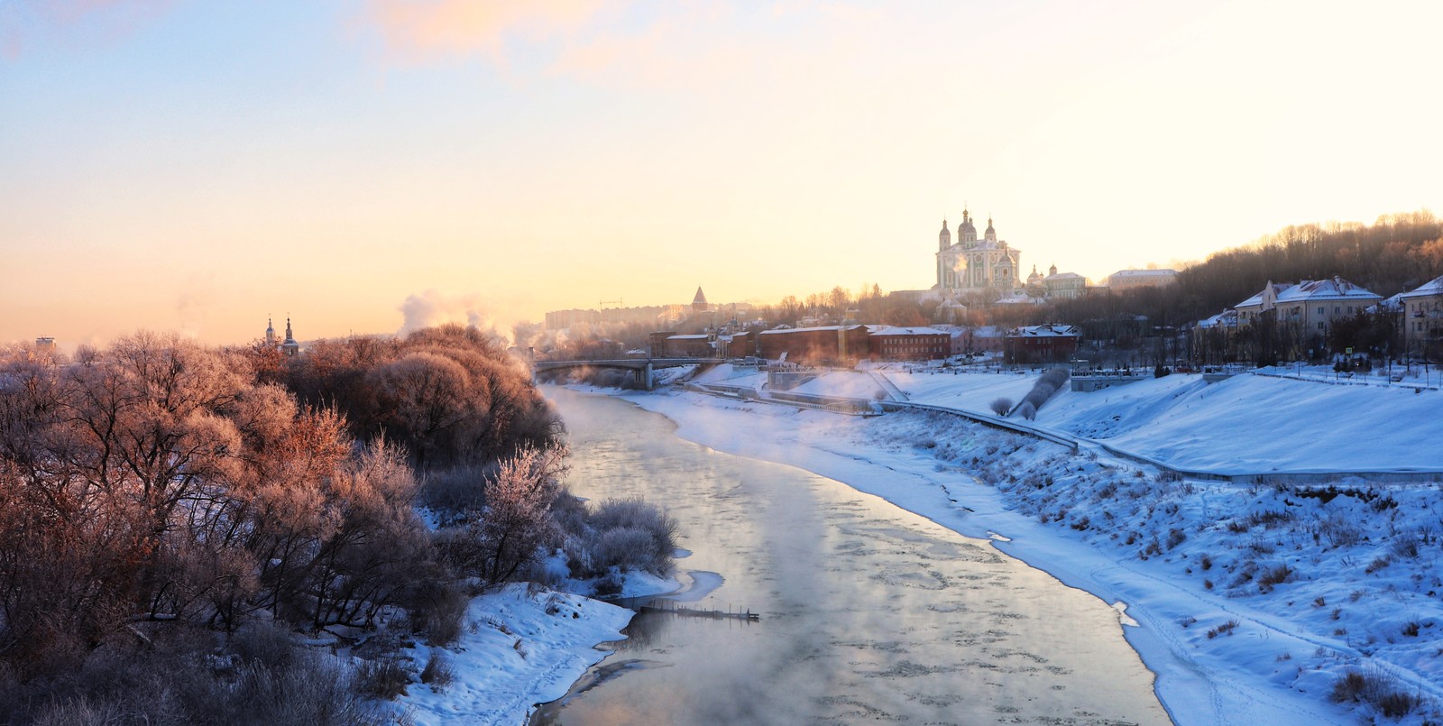 Frosty morning - My, Smolensk, The photo, Beginning photographer, Assumption Cathedral, Embankment, Dnieper, River, Morning, Longpost