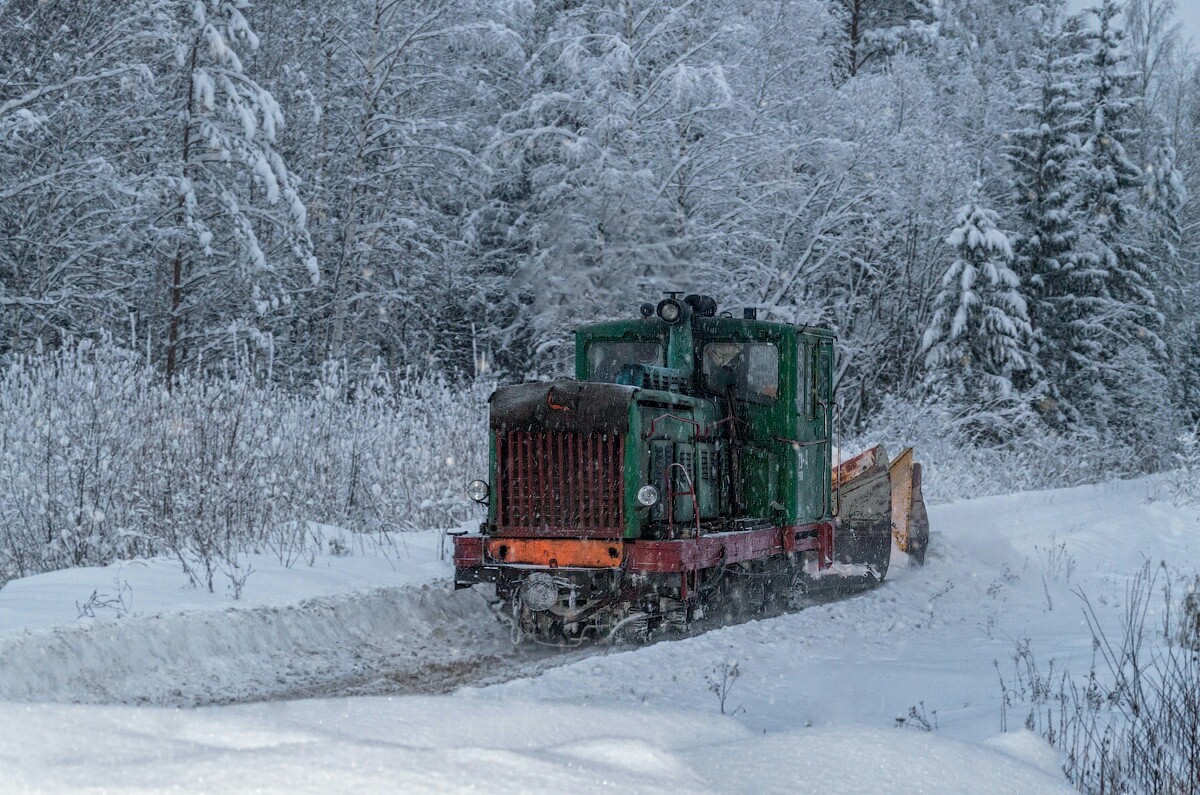 Narrow gauge snow blower - Railway, Narrow gauge, A train