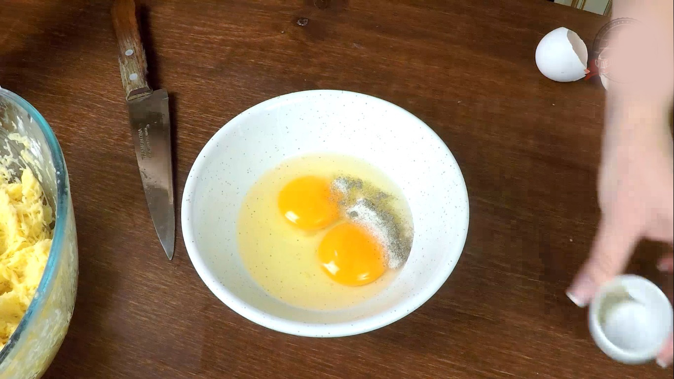 Масса из печенья. И тщательно перемешать 2 добавить. И тщательно перемешать 2 добавить. Перемешиваем тесто. Мука тесто.