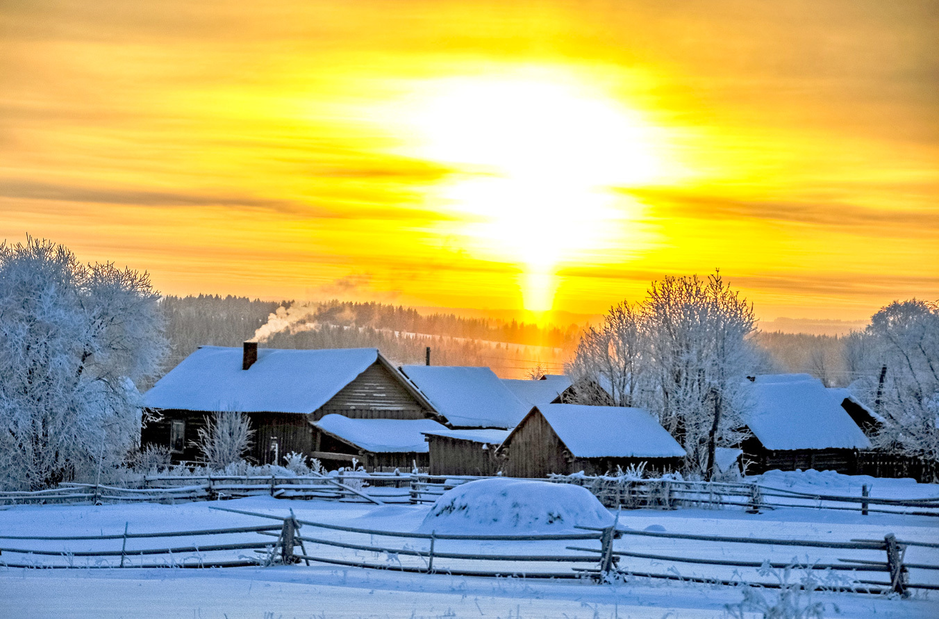 Symphony of sunset in the Urals - Ural, Snow, Winter, Sunset, The photo, Nature, Longpost