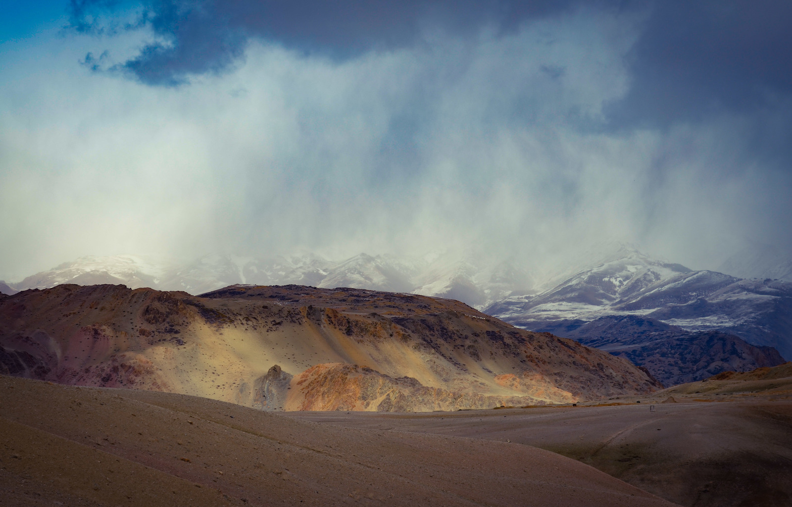 Chiaroscuro of Kosh-Agach. - My, Beginning photographer, Altai, Kosh-Agach, Kyzyl-Chin, The mountains, Altai Republic