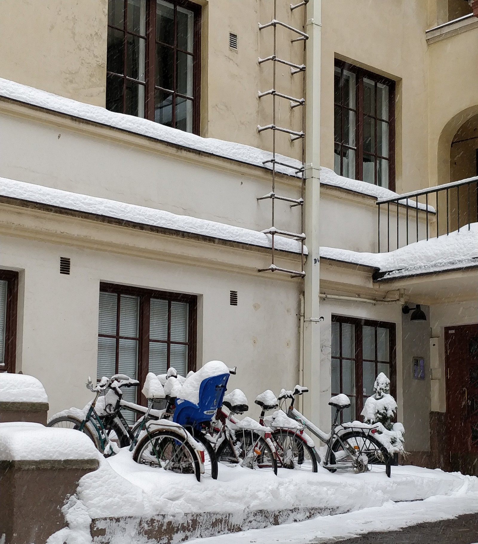 Winter bike racks in Helsinki. - A bike, Bicycle parking, Helsinki, Longpost